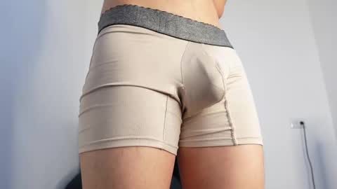 Snapshot of marcoalexlatino chatting on 5, 10, 2025 Marco online show from 5, 10, 2025