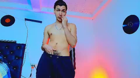 Snapshot of marcus_hanks1 chatting on 21, 6, 2026 Marcus hanks1 online show from 21, 6, 2026