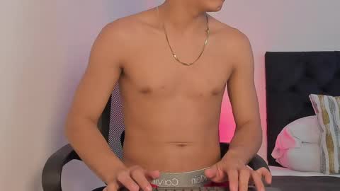 marcus_moreno online show from 15, 4, 2026