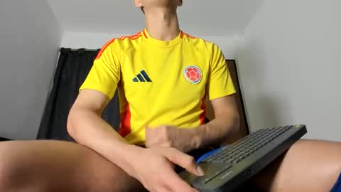 Snapshot of marcusfire_2 chatting on 20, 12, 2025 Marcus Independent Model online show from 20, 12, 2025