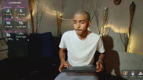 Snapshot of marcusrain_ chatting on 22, 11, 2025 Marcus online show from 22, 11, 2025