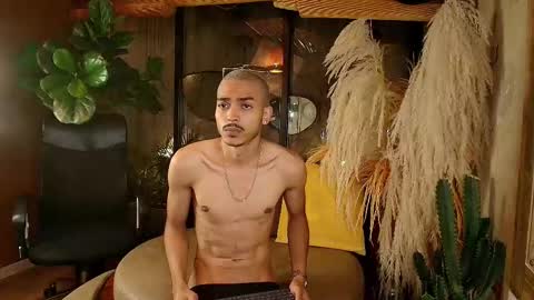 Snapshot of marcusrain_ chatting on 24, 11, 2025 Marcus online show from 24, 11, 2025