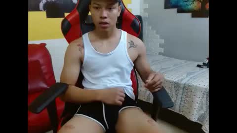 Snapshot of marcuss_2 chatting on 4, 12, 2025 marcuss_2 online show from 4, 12, 2025