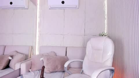 Marelyn online show from 15, 4, 2026