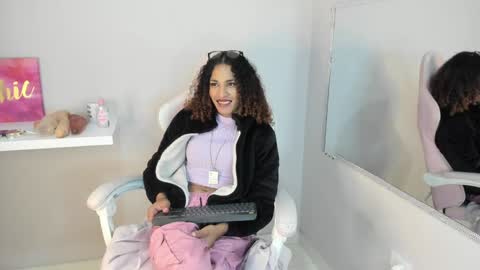 Snapshot of marfilastrom chatting on 10, 1, 2025 marfilastrom online show from 10, 1, 2025