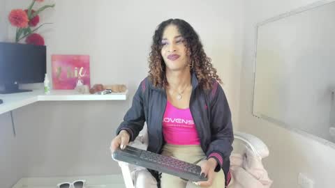 Snapshot of marfilastrom chatting on 16, 1, 2025 marfilastrom online show from 16, 1, 2025