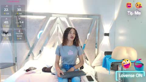 Snapshot of marfilastrom chatting on 19, 9, 2025 marfilastrom online show from 19, 9, 2025