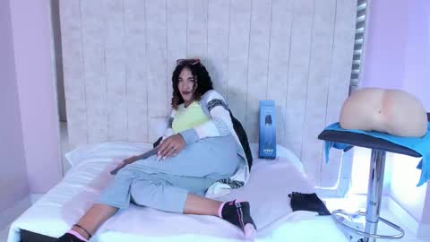 Snapshot of marfilastrom chatting on 23, 9, 2025 marfilastrom online show from 23, 9, 2025