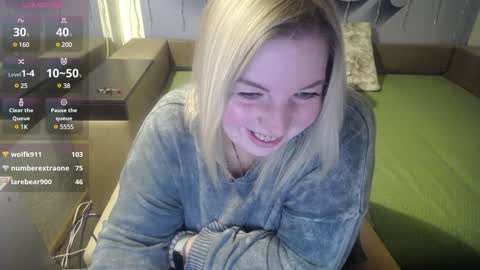 Snapshot of margaret_gem chatting on 4, 12, 2024 margaret gem online show from 4, 12, 2024