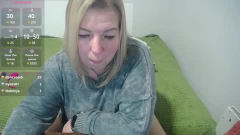 Snapshot of margaret_gem chatting on 28, 1, 2025 margaret gem online show from 28, 1, 2025