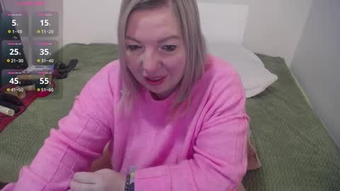 Snapshot of margaret_gem chatting on 17, 2, 2025 margaret gem online show from 17, 2, 2025