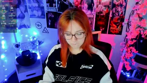 Snapshot of margaret_red chatting on 28, 11, 2025 Margaret online show from 28, 11, 2025