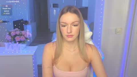 Snapshot of margaretsweet1 chatting on 7, 10, 2025 Margaret online show from 7, 10, 2025