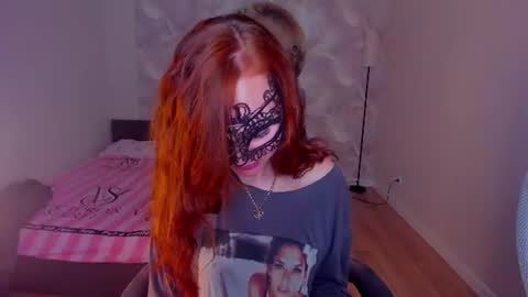 Margo Kellly online show from 27, 6, 2026