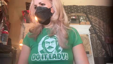 Elle online show from 31, 10, 2025