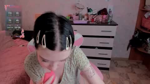 Snapshot of margopink chatting on 19, 10, 2025 Margot online show from 19, 10, 2025