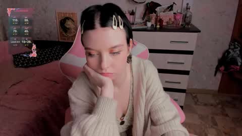 Snapshot of margopink chatting on 13, 12, 2025 Margot online show from 13, 12, 2025