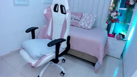 Margot  online show from 4, 2, 2026