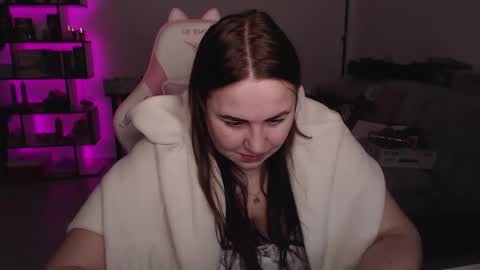 mari moore online show from 16, 12, 2025