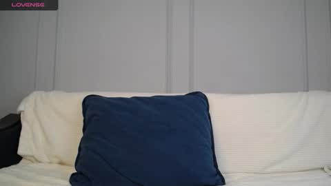 Snapshot of maria_kai chatting on 18, 11, 2025 Maria online show from 18, 11, 2025