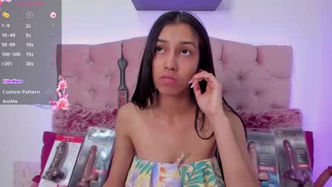 Snapshot of maria_skinny_ chatting on 9, 2, 2025 My name is Valentina online show from 9, 2, 2025