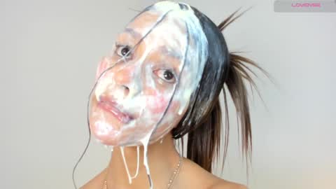 S O F I A  model independent online show from 14, 1, 2025