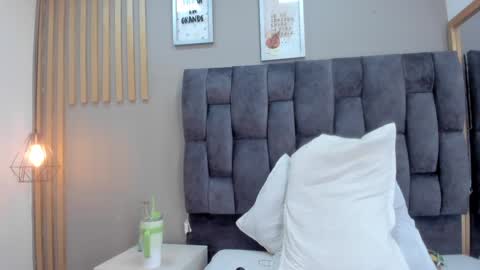 Snapshot of mariaa__fernanda chatting on 8, 2, 2025 mariaa__fernanda online show from 8, 2, 2025