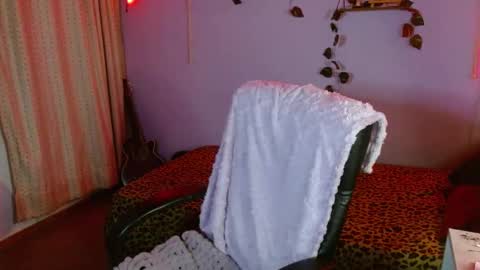 Snapshot of mariaajuana_ chatting on 12, 10, 2025 mariaajuana_ online show from 12, 10, 2025