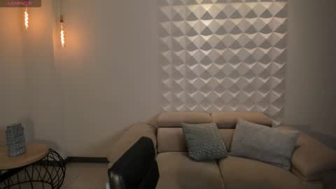 Snapshot of mariaherrera_ chatting on 19, 10, 2025 MARIA HERRERA online show from 19, 10, 2025