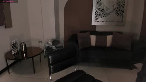 Snapshot of mariaherrera_ chatting on 21, 10, 2025 MARIA HERRERA online show from 21, 10, 2025