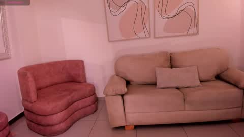 Snapshot of mariaherrera_ chatting on 10, 11, 2025 MARIA HERRERA online show from 10, 11, 2025