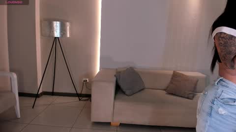 Snapshot of mariaherrera_ chatting on 1, 12, 2025 MARIA HERRERA online show from 1, 12, 2025