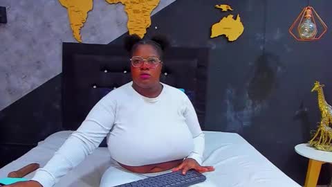 Snapshot of mariam__rossi chatting on 18, 10, 2025 MARIAM online show from 18, 10, 2025