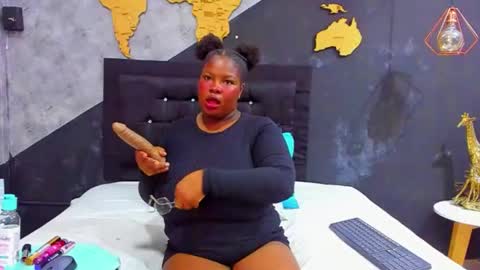 Snapshot of mariam__rossi chatting on 19, 10, 2025 MARIAM online show from 19, 10, 2025