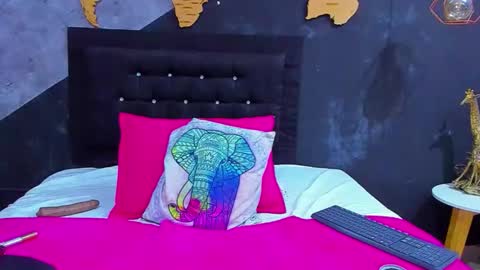 Snapshot of mariam__rossi chatting on 23, 10, 2025 MARIAM online show from 23, 10, 2025