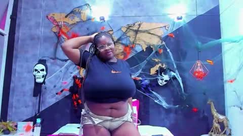 Snapshot of mariam__rossi chatting on 2, 11, 2025 MARIAM online show from 2, 11, 2025