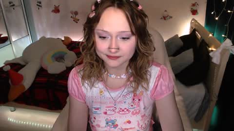 Snapshot of mariamilkis chatting on 4, 12, 2024 Maria online show from 4, 12, 2024