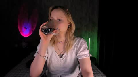 Snapshot of mariamilkis chatting on 13, 2, 2025 Maria online show from 13, 2, 2025