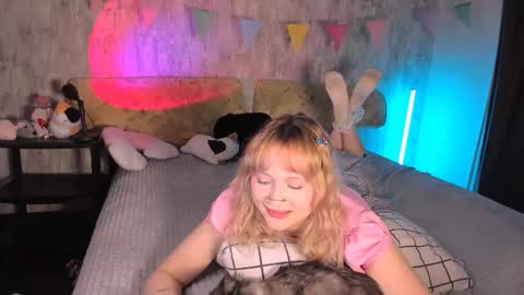 Snapshot of mariamilkis chatting on 11, 3, 2025 Maria online show from 11, 3, 2025