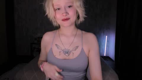 Snapshot of mariamilkis chatting on 8, 10, 2025 Maria online show from 8, 10, 2025