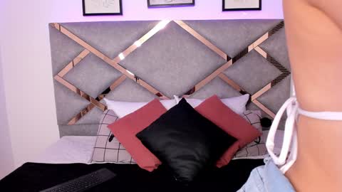 Snapshot of marian_pinzon chatting on 2, 2, 2025 Marian online show from 2, 2, 2025