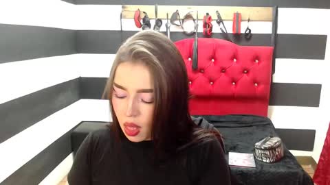 Snapshot of marian_ran_ chatting on 21, 2, 2025 Marian online show from 21, 2, 2025