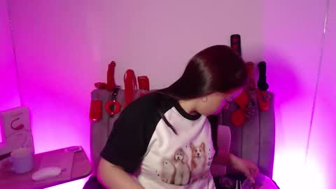 Snapshot of marian_ran_ chatting on 28, 11, 2025 Marian online show from 28, 11, 2025