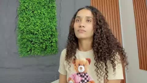 Snapshot of marian_rios chatting on 7, 3, 2025 Marian online show from 7, 3, 2025