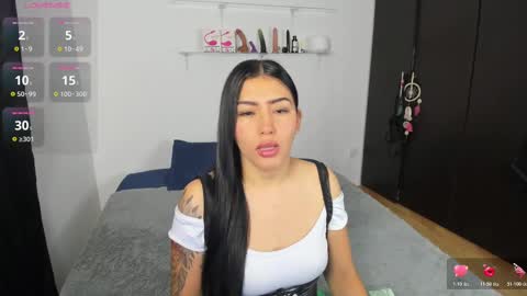 MARIANA Y VALENTINA online show from 19, 11, 2025