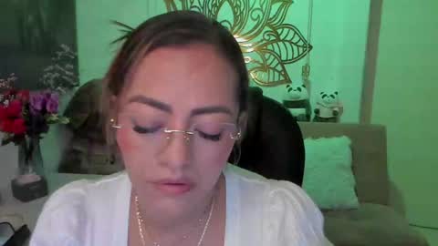 Snapshot of marianalopez81 chatting on 7, 2, 2025 Mariana Lopez online show from 7, 2, 2025