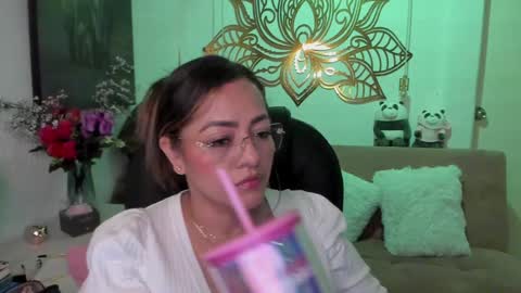 Snapshot of marianalopez81 chatting on 7, 2, 2025 Mariana Lopez online show from 7, 2, 2025