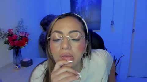 Snapshot of marianalopez81 chatting on 1, 3, 2025 Mariana Lopez online show from 1, 3, 2025