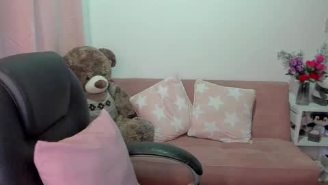 Snapshot of marianalopez81 chatting on 12, 3, 2025 Mariana Lopez online show from 12, 3, 2025