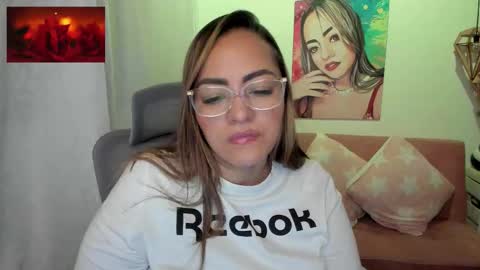 Snapshot of marianalopez81 chatting on 15, 9, 2025 Mariana Lopez online show from 15, 9, 2025